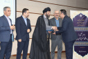 مراسم گرامیداشت روز معلم و تجلیل از اعضای هیات علمی دانشگاه برگزار شد