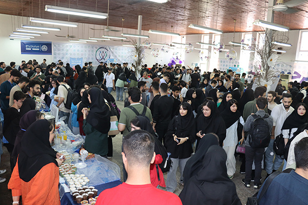 گزارش تصویری برپایی بازارچه خیریه غذا برای کمک به کودکان مبتلا به اتیسم