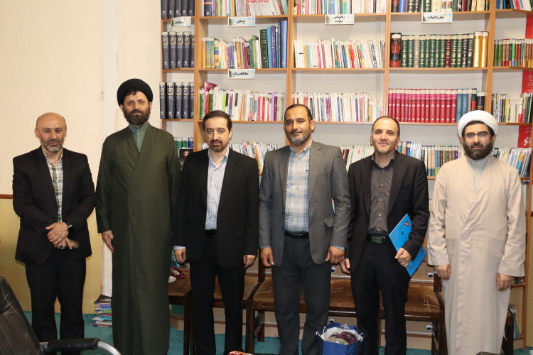 مراسم تکریم و معارفه دبیر هم اندیشی اساتید برگزار شد